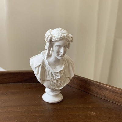 Mini plaster ornaments