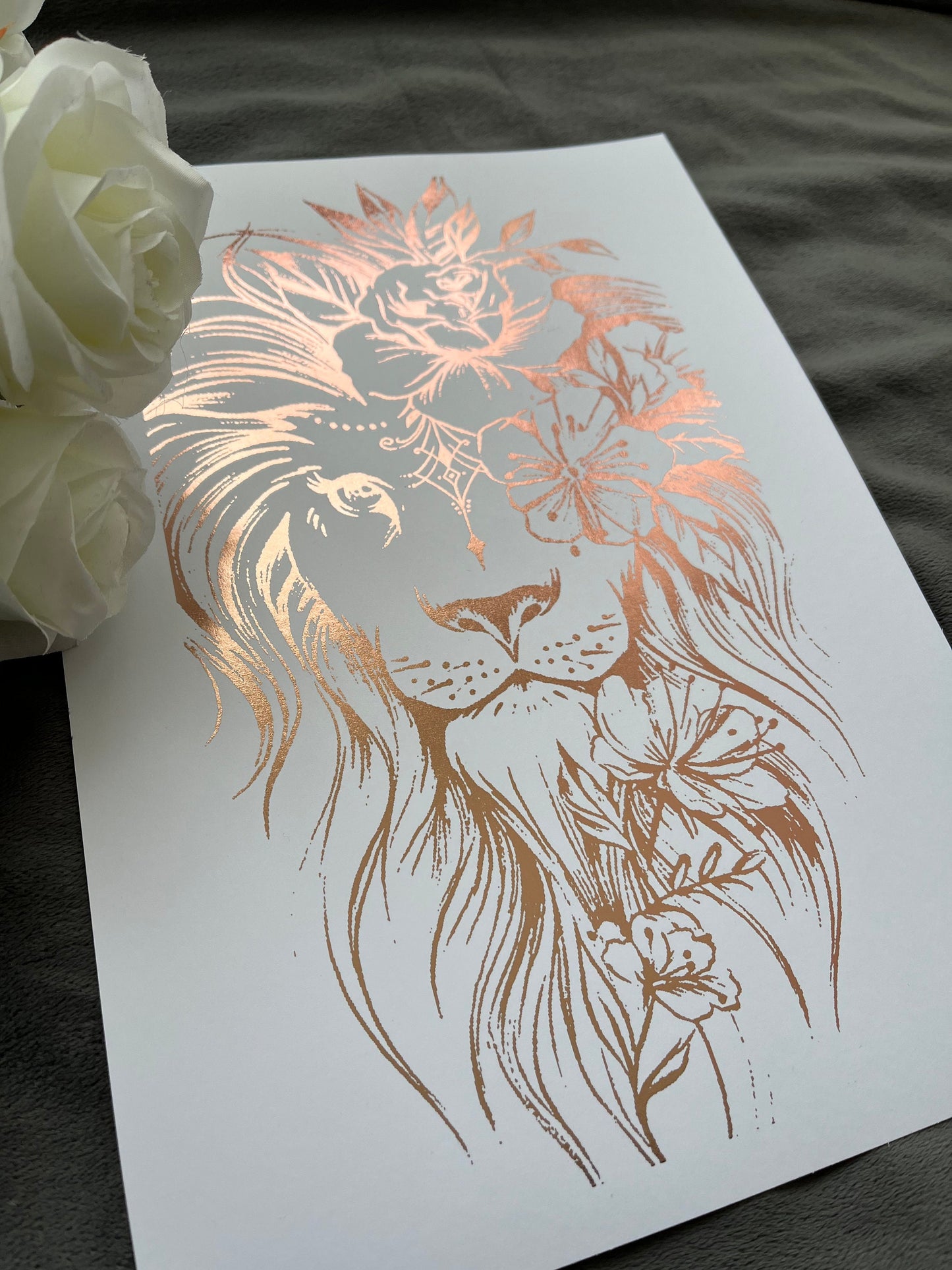 Lion Foil Print White/Rose Gold